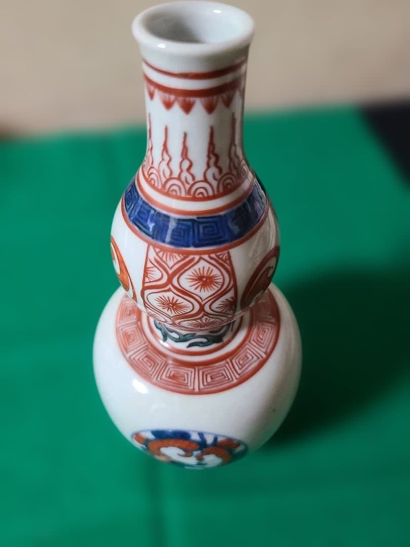 九谷焼造須田菁華　赤絵雲龍文瓢箪徳利