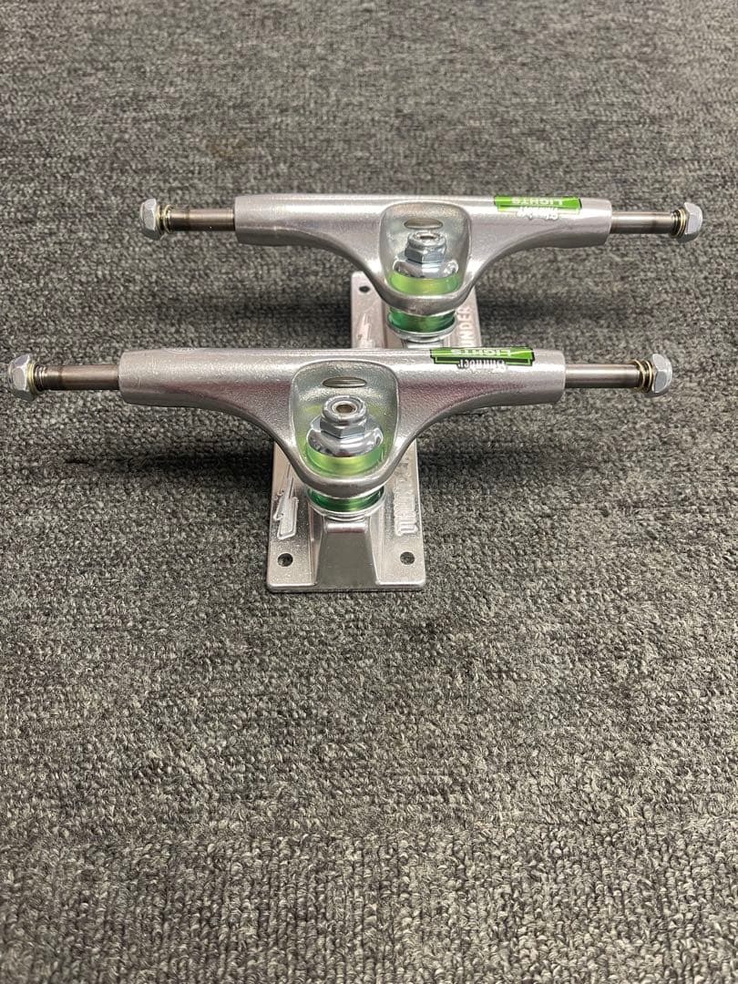 THUNDER TRUCK LIGHT2 147 HI 新品、送料込み！