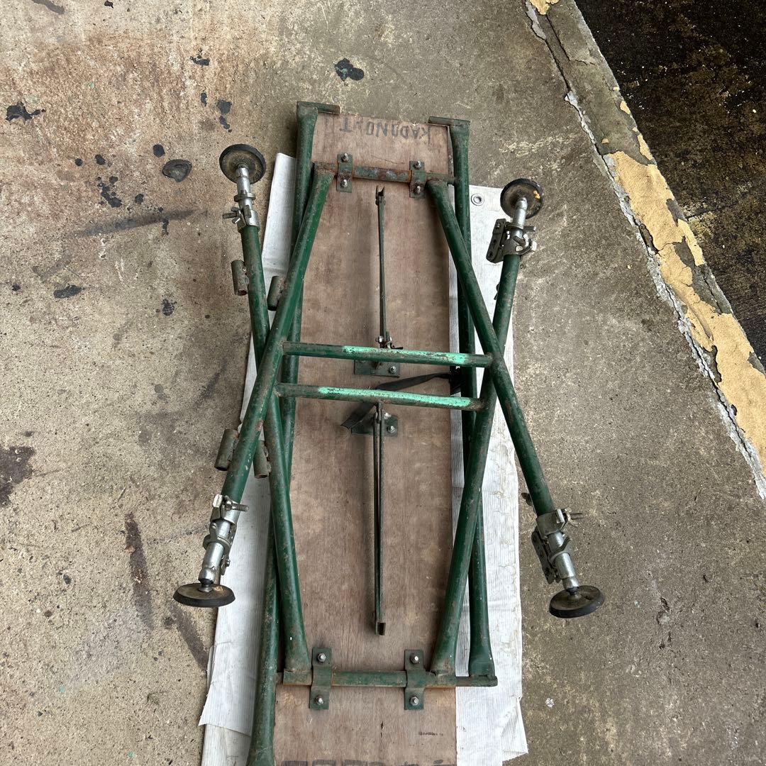 折りたたみ作業台 収縮キャスター付き