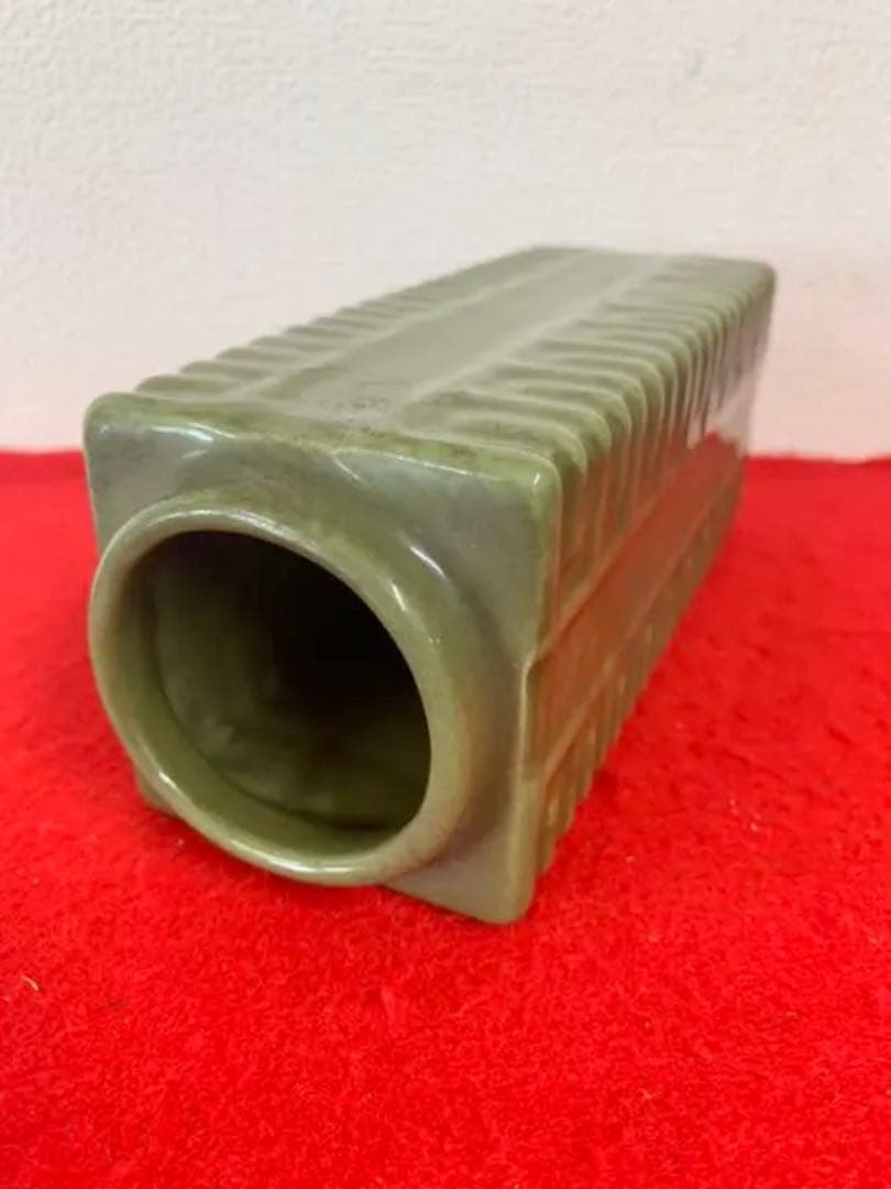 中国古美術　清時代龍泉窯琮式瓶　 共箱　F5-1