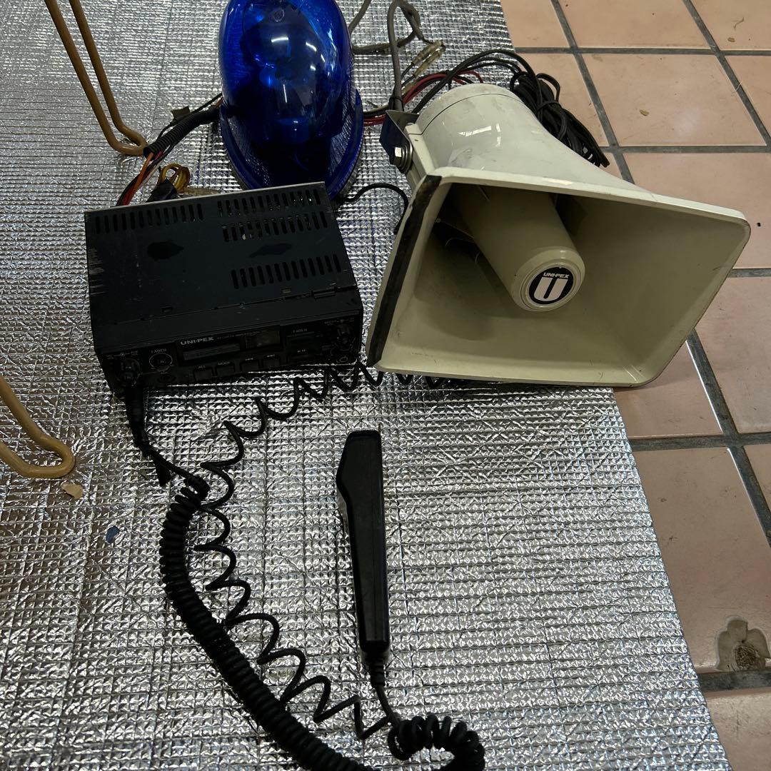 サイレン　拡声器　パトライト