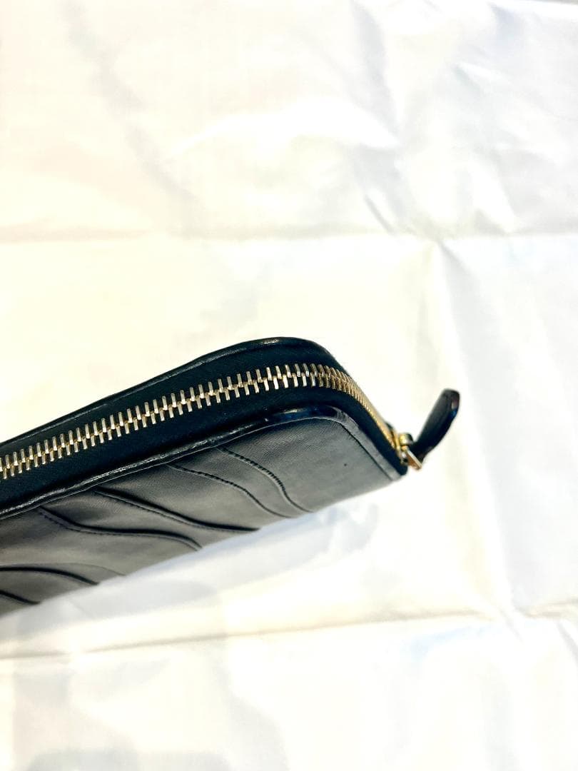 プラダ 1M0506 レザー ギャザー ラウンドファスナー 長財布 箱・保証書付