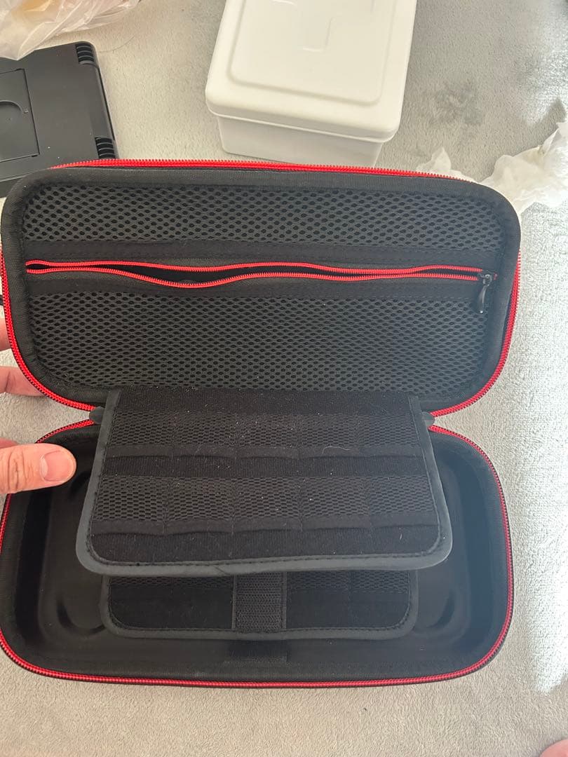 Nintendo Switchブラック SDカード　ケース　保護フィルム一枚付き