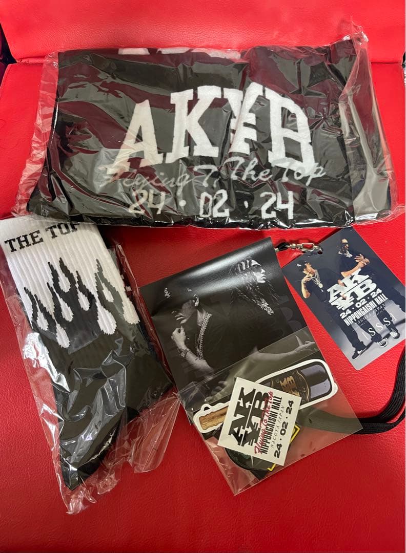 【新品】レア❣️ 直筆サイン✨ AK69 yellowbacks SSS席✨