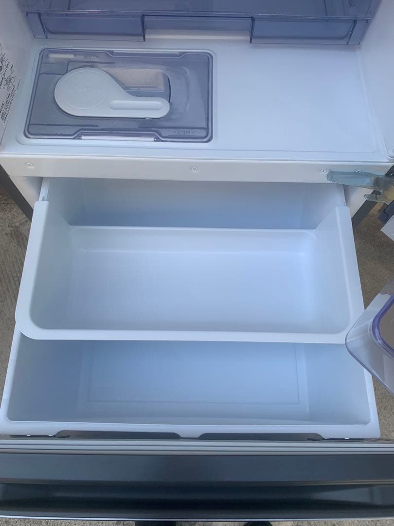 2022年製　三菱電機 3ドア 冷蔵庫MR-CX30G-H 自動製氷付き