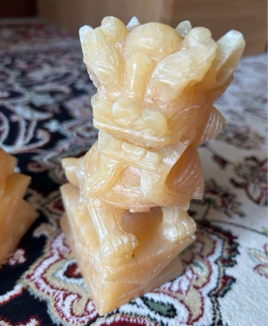 中国美しい　陶磁器 古美術　骨董品　美術　壺　花瓶　翡翠　シーサー　獅子　守神