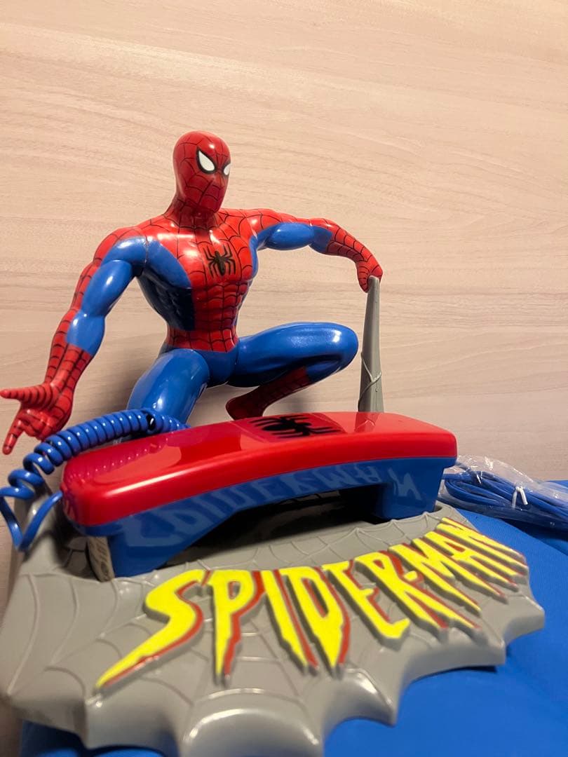 【最終価格】スパイダーマン フィギュア付き電話