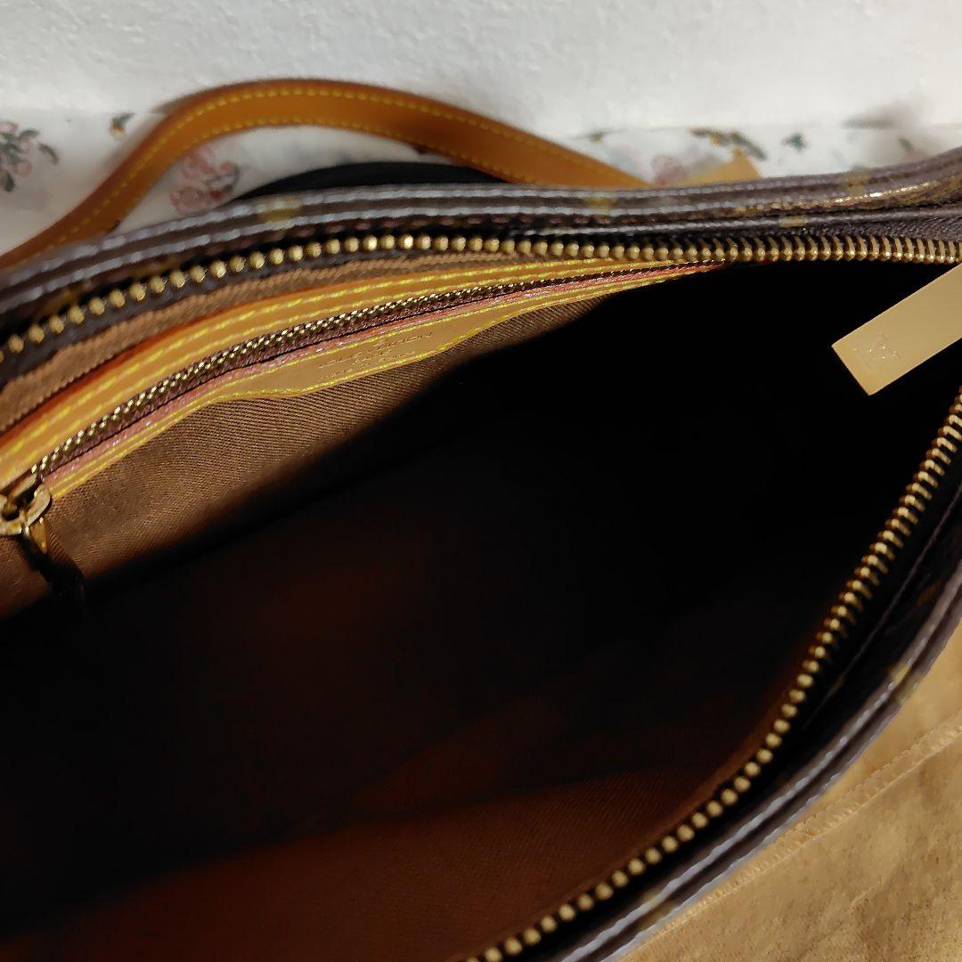 Louis Vuitton 　モノグラム　ショルダーバッグ