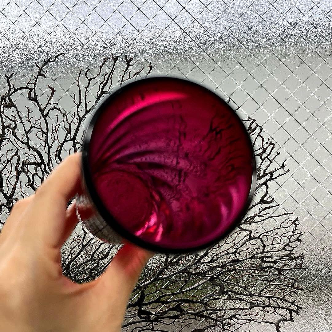 骨董　時代　希少金赤ガラス　モールガラス調　流線型ピルスナー　ビアグラス　ウラン