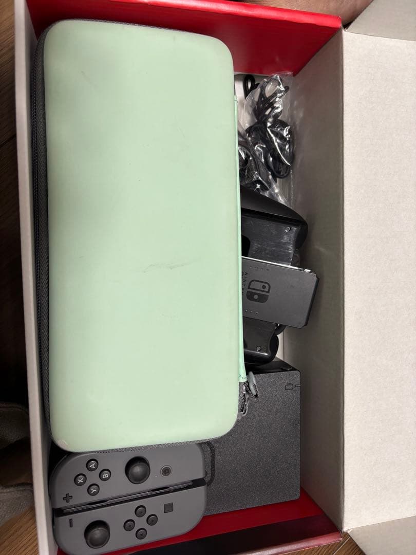 【美品】Nintendo Switch 本体　Joy-Con 4個※動作確認済み