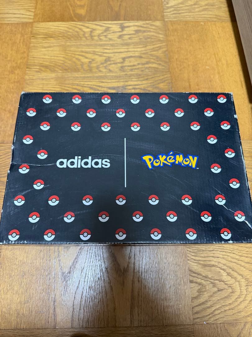 adidas　ポケモンコラボ　ハイカットスニーカー　24.5cm