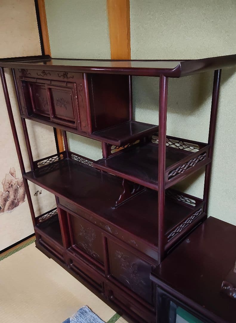 花梨 茶棚 飾り棚 違い棚 透かし彫り 高級銘木 茶箪笥 カリン材