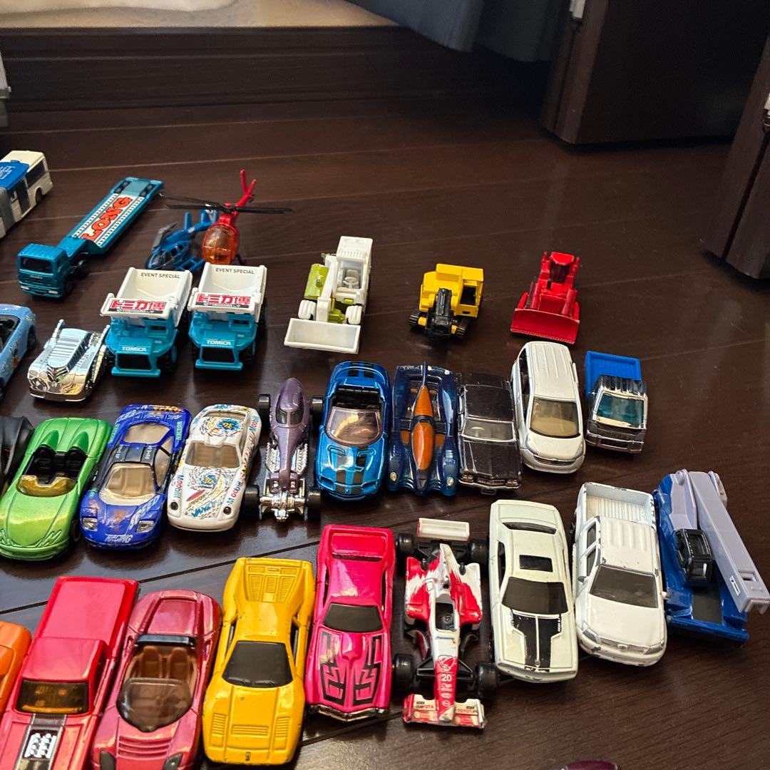 トミカ100個以上まとめ売り