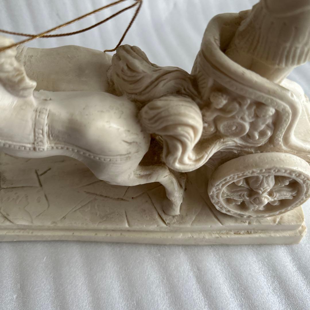 イタリア製　白馬　置物