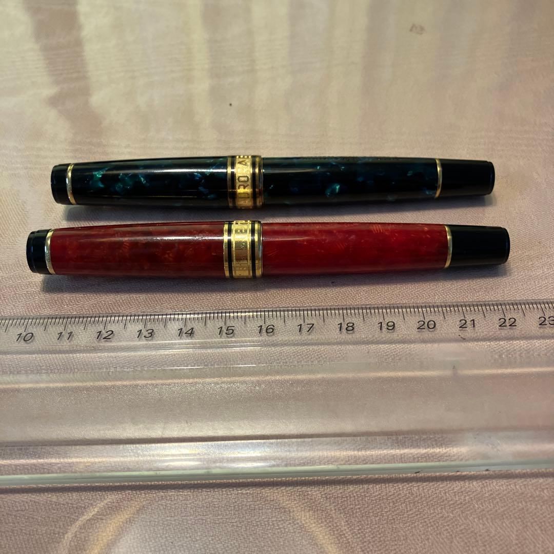 AURORA 赤と黒の万年筆 2本セット
