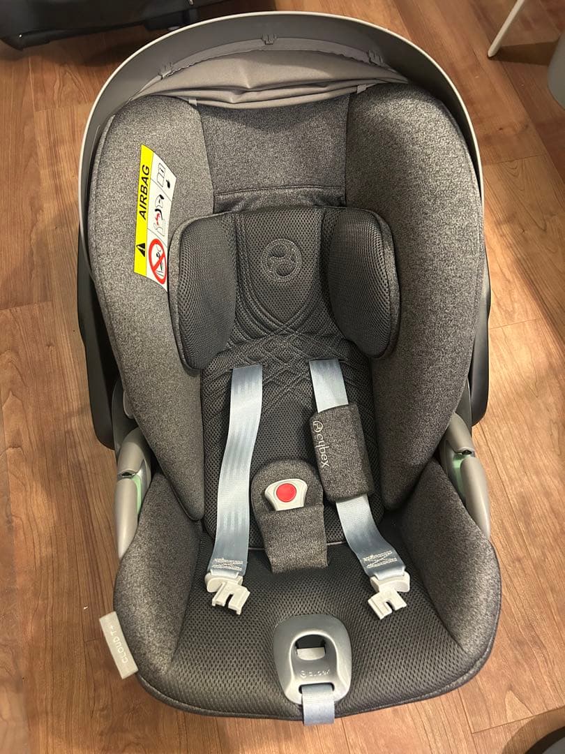サイベックス　チャイルドシート　クラウドT i-size ベースT