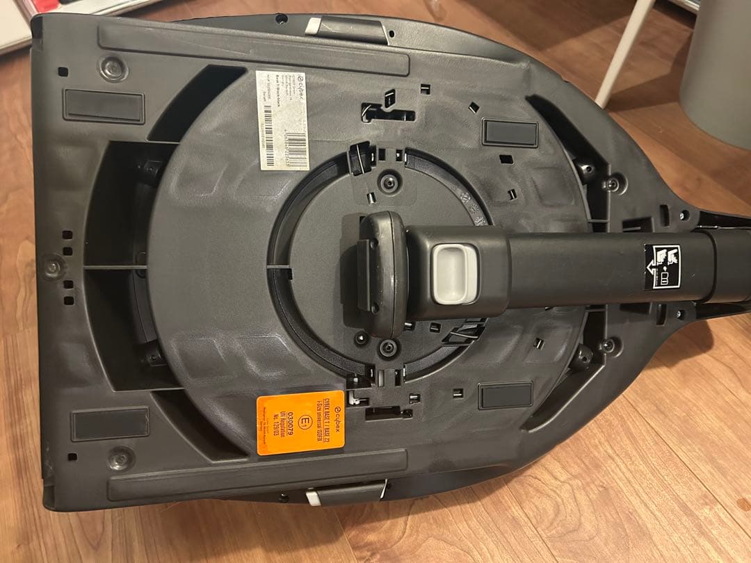 サイベックス　チャイルドシート　クラウドT i-size ベースT