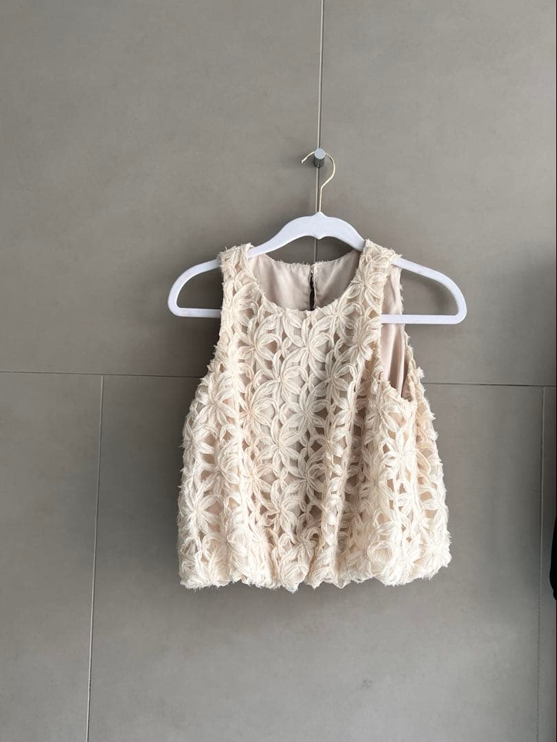 anuans アニュアンスリボンエンブロイダリーレーストップス