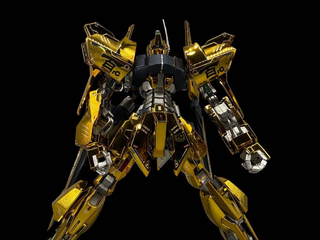 ガンプラMG 1/100 百式ライズカイン 完成品 ゴールドメッキ×マット仕上げ
