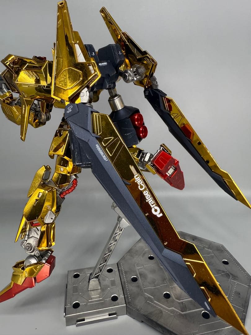 ガンプラMG 1/100 百式ライズカイン 完成品 ゴールドメッキ×マット仕上げ