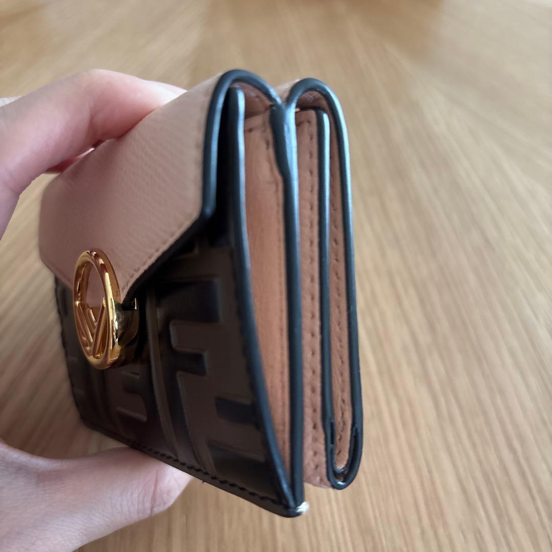 FENDI 三つ折り財布 黒/ピンク