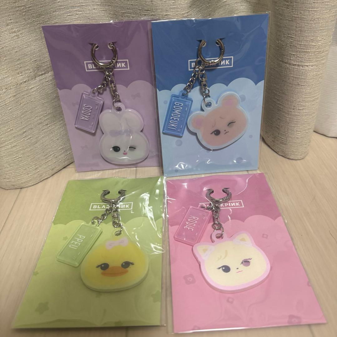 【ソウルポップアップ限定】BLACKPINK レンティカラーキーホルダー　4個