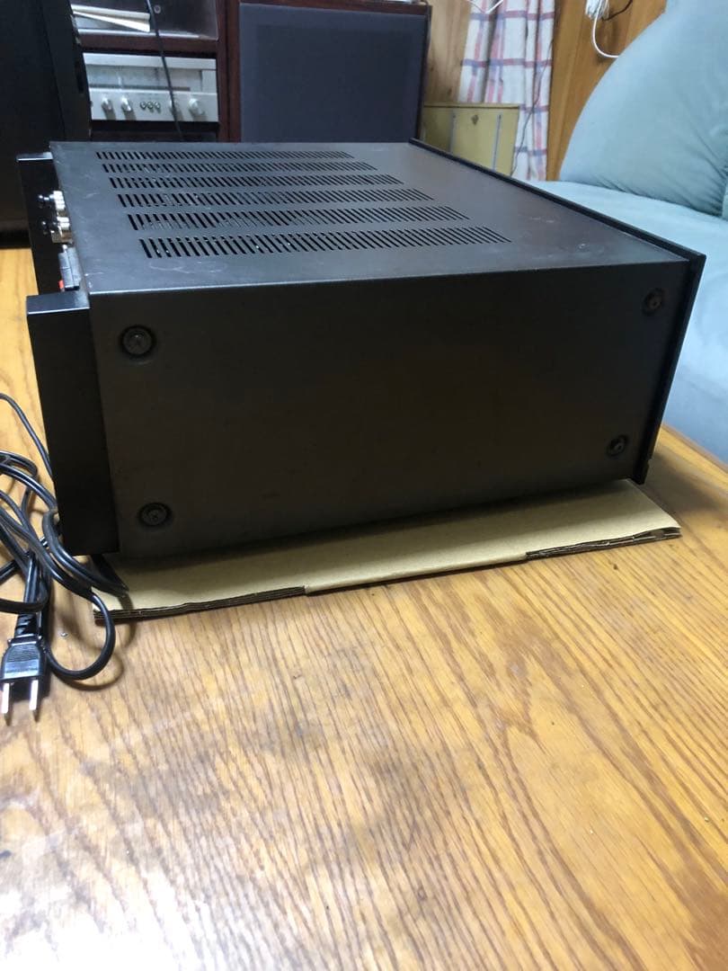 ひ*男様 AU-707 アンプ ブラック