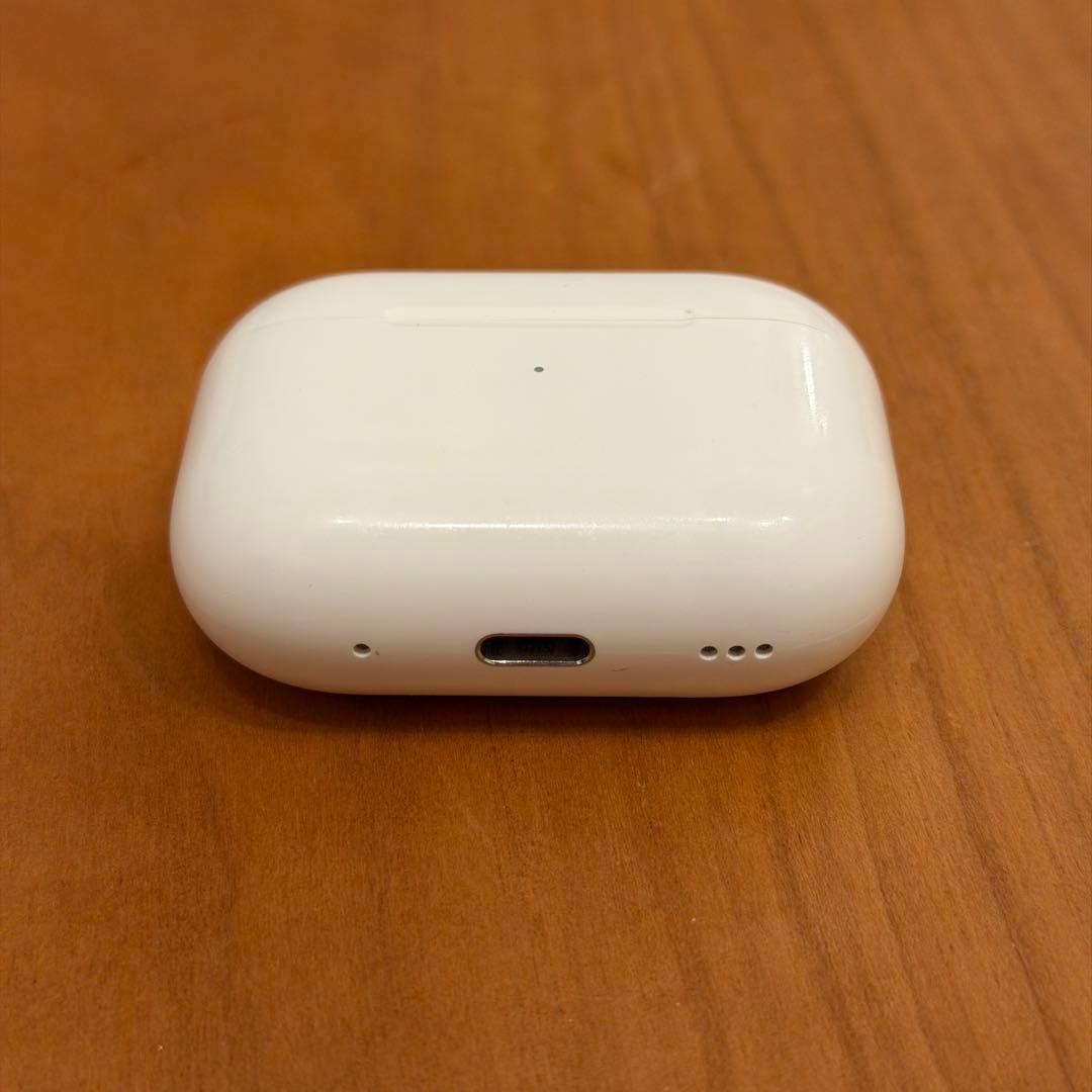 AirPods Pro（第2世代）MagSafe充電ケース（USB-C）付き