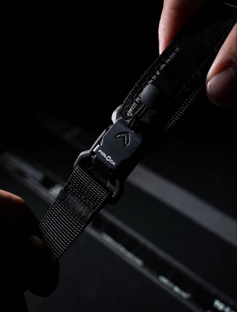 NULLPIXEL <W2.0 STRAP – 2-in-1 Lanyard>
