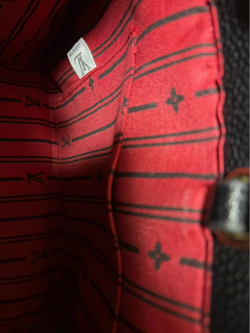 LVロゴ　バック　ノベルティ