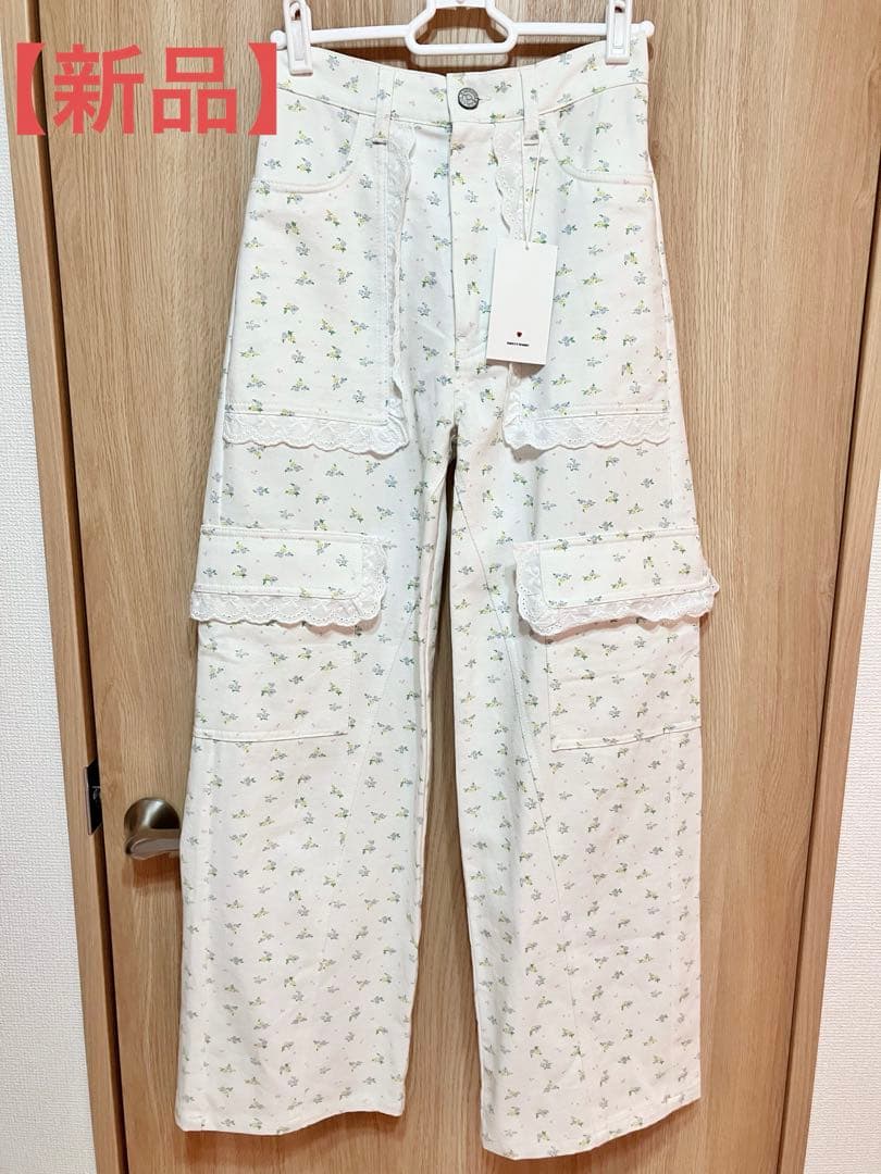 【新品未使用】petit flowerカーゴパンツ