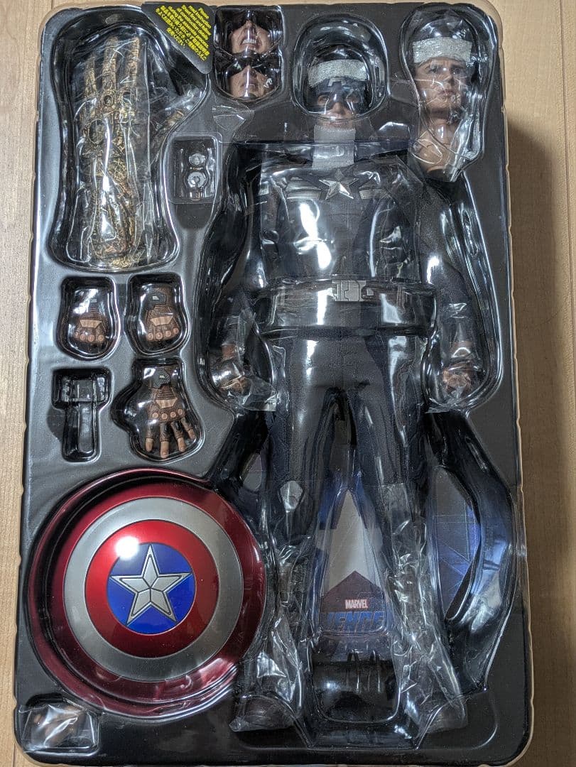 【未使用品】ホットトイズ　エンドゲーム　キャプテン・アメリカ（ステルススーツ版）