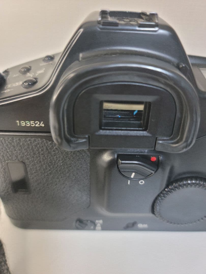 Canon EOS-1 一眼レフカメラ 本体とケース