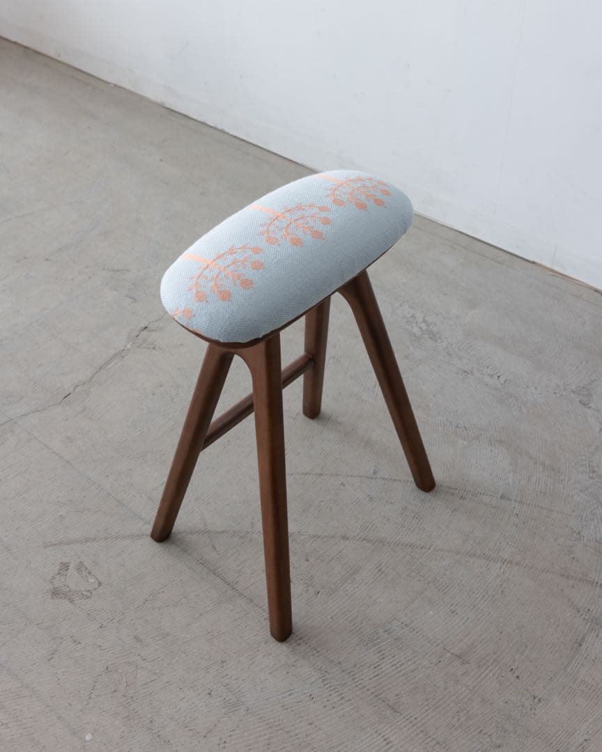 キッチンスツール H530 BR ミナペルホネン　ringo light blu