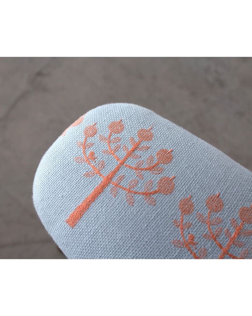 キッチンスツール H530 BR ミナペルホネン　ringo light blu