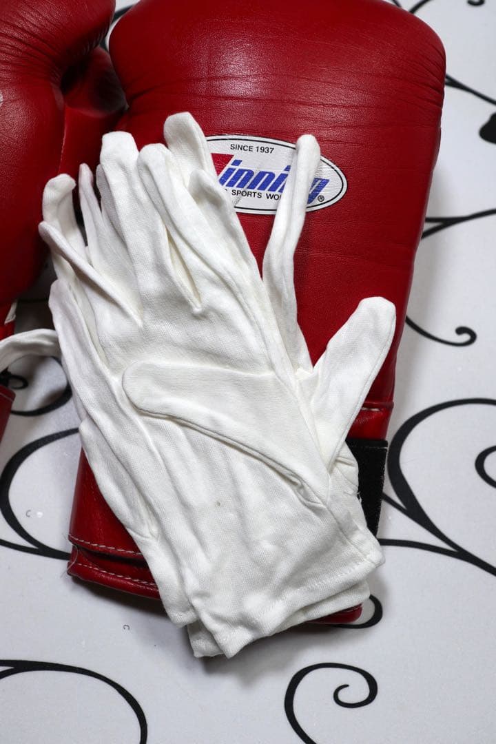 Winning ボクシンググローブ 14oz/レッド/中古品