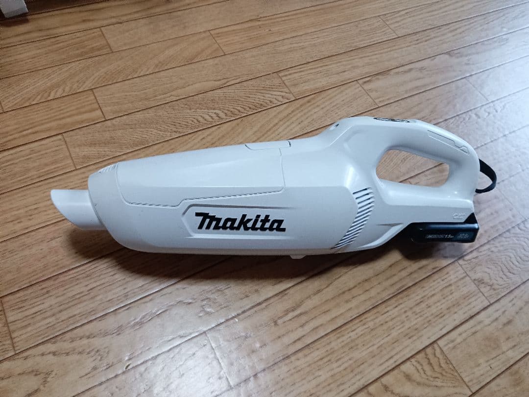 マキタ充電クリーナーCL107FD バッテリー、充電器付