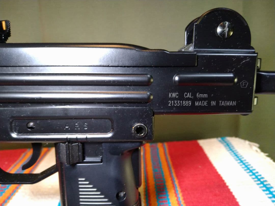 激レア美品！ウエスタンアームズ同等/KWC　ミニウージー　CO2ガスブロ！