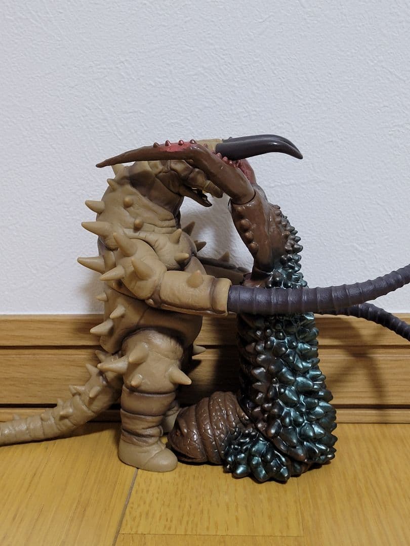 円谷ウルトラ怪獣シリーズ 古代怪獣ツインテール グドン フィギュア2個セット