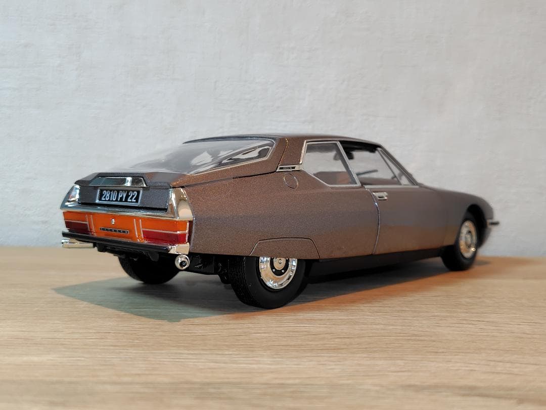 1/18 NOREV (ノレブ) CITROEN (シトロエン) SM