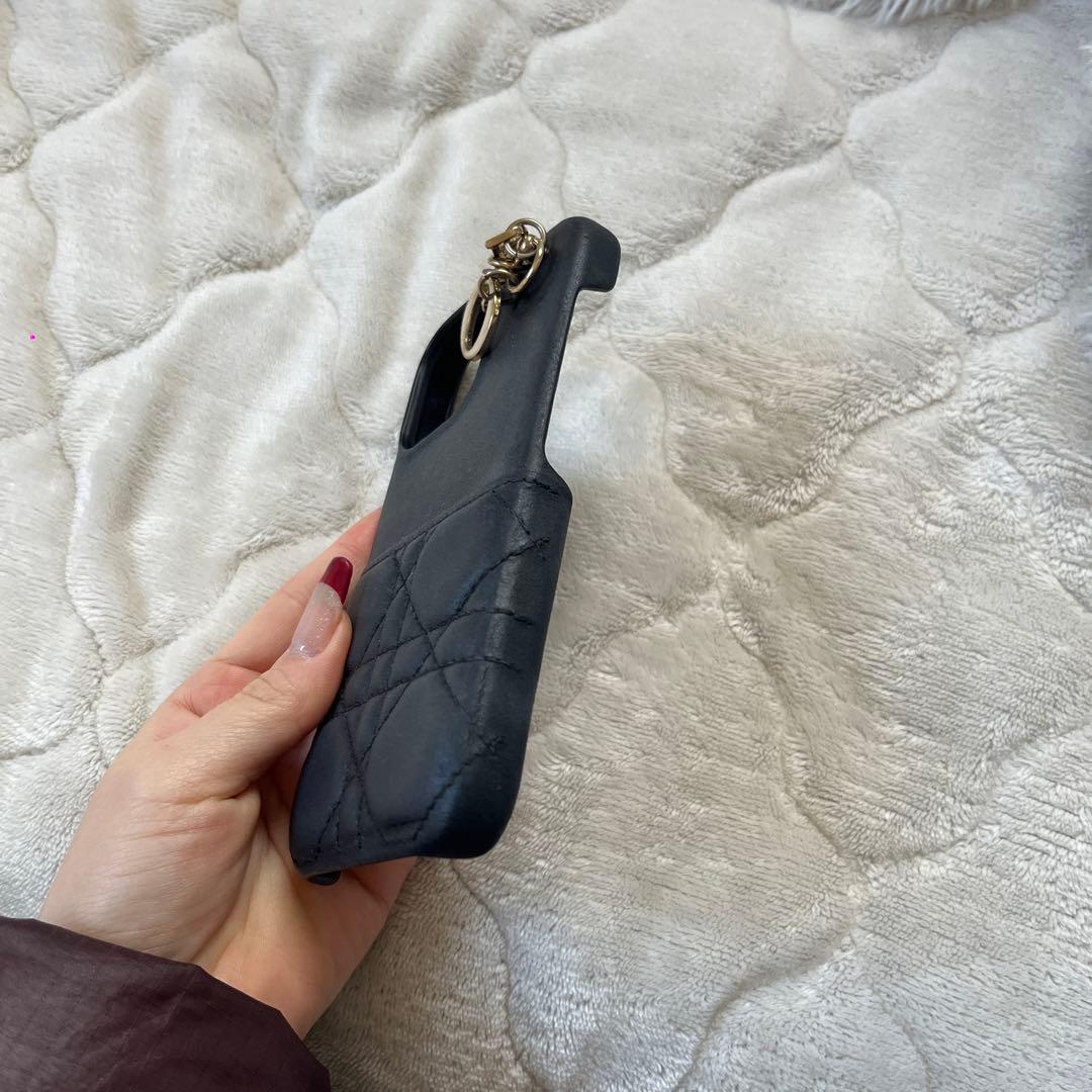 Christian Dior スマホケース　iphone13pro