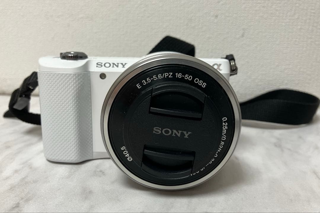 シャッターOK★SONY　デジタル一眼レフデジタルカメラ　ILCE-5000