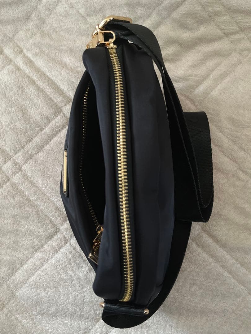 訳あり!! PRADAプラダ ノベルティ ミニショルダー バッグ ブラック 新品