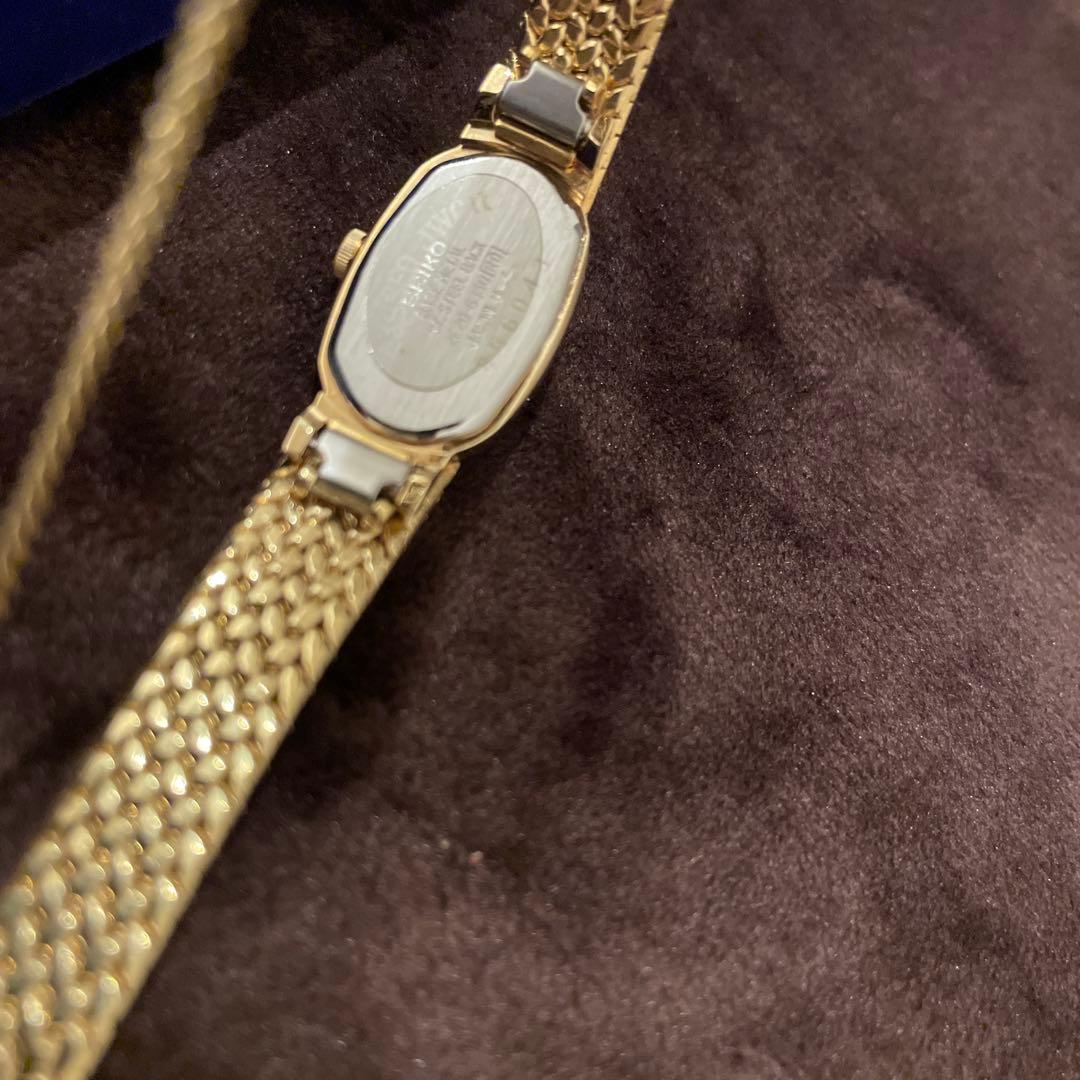 【希少品】SEIKOゴールド オーバル型 メタルバンド ビンテージ時計