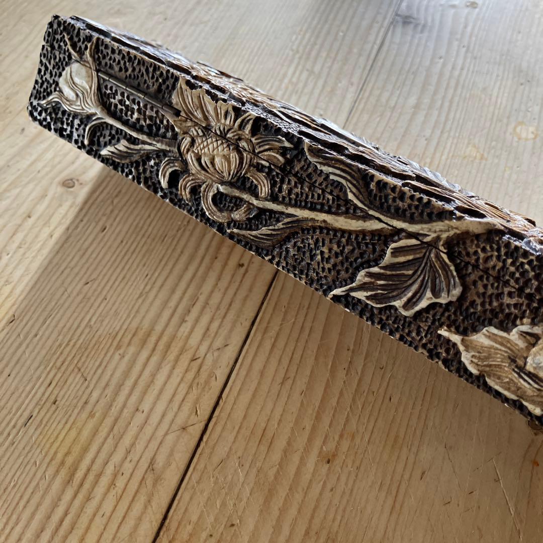 アンティーク手彫り　石の箱　宝石箱