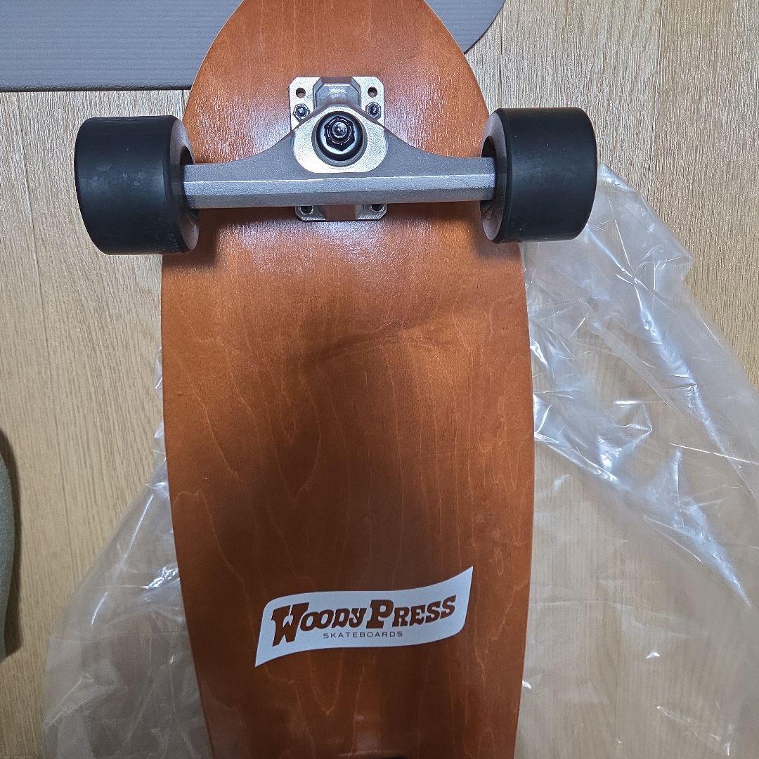 WOODYPRESS サーフスケート カービング30インチ ブラウン