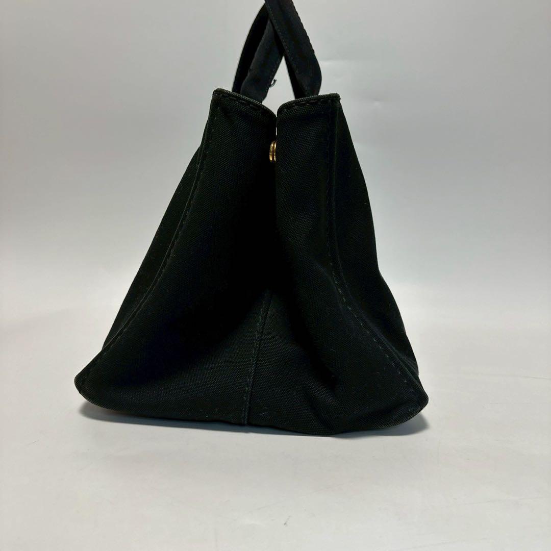 t94【美品】プラダ　カナパ　Lサイズ　ブラック　ハンド　トート　A4収納可.