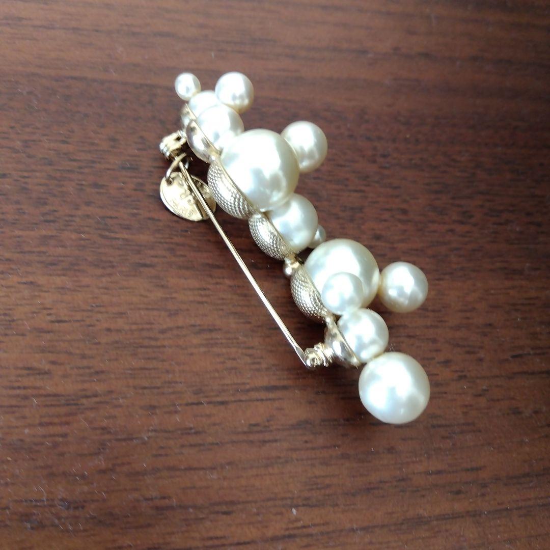 ヴェルメイユパーイエナ　ジュンコパリ　ホワイトパール ブローチ