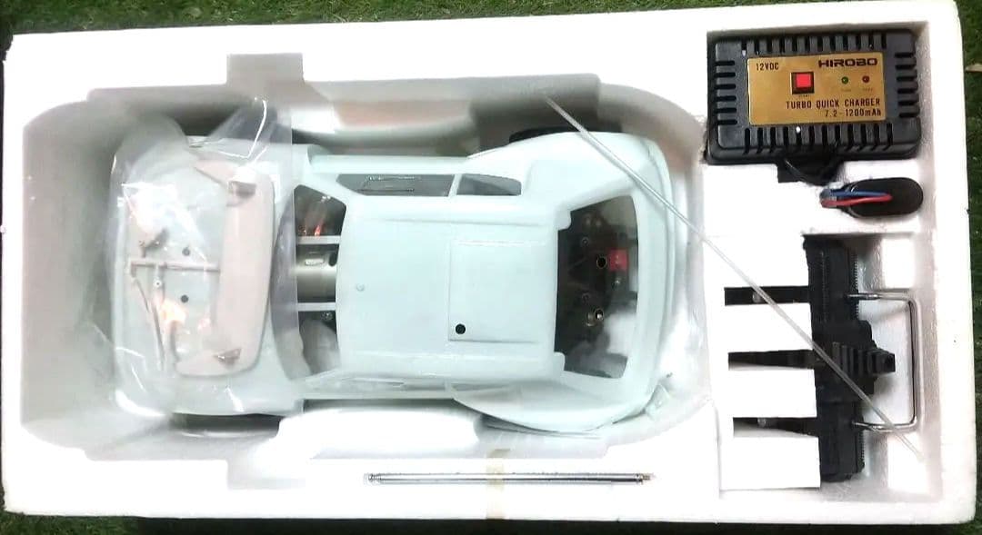 未使用■ヒロボー製品■FTスケールラリー4駆プジョー205ターボ16グループB