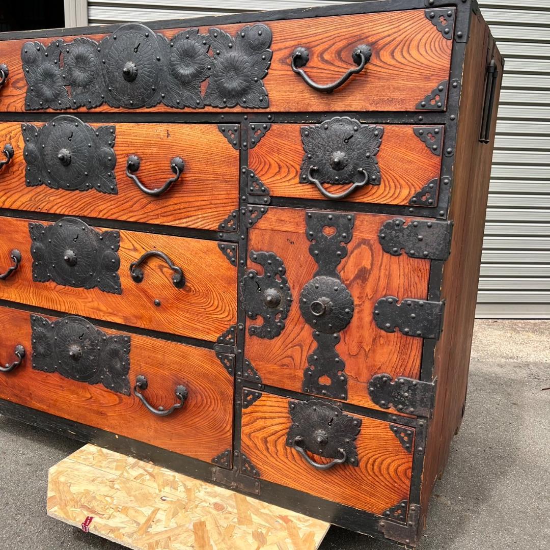 衣装箪笥　時代物　旧家より引受　使用感・ダメージあり　【たのメル便♪】